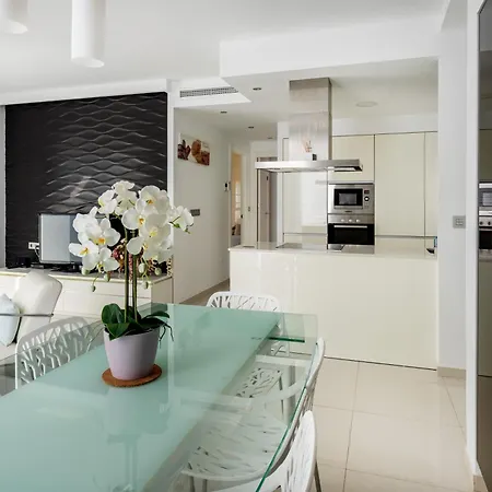 빌라 Beautiful Modern